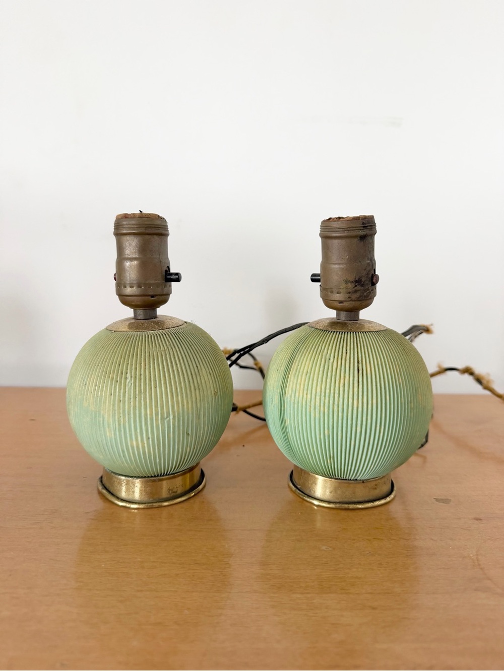 Antique Green Ribbed Globe Boudoir Table Lamps Pair Untested Read Notes 30s
